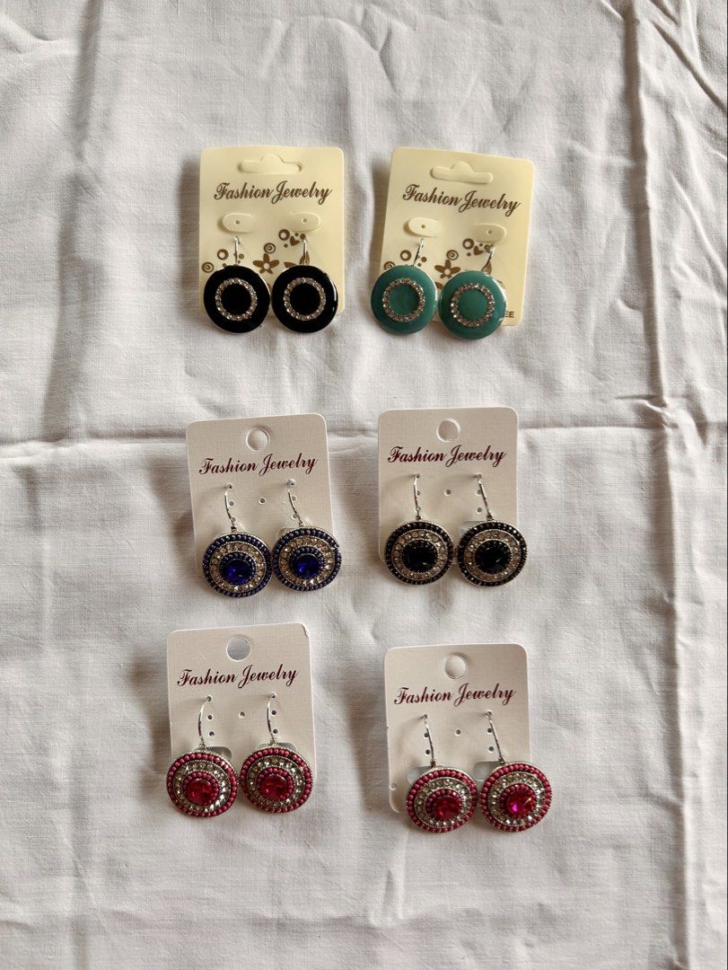 Y2k gemstone circle earrings (Category: Earrings) located in Pinamalayan. Submitted by _dragonfly (Listing ID 1470768520, Image 1). Description: 35 each ^^.