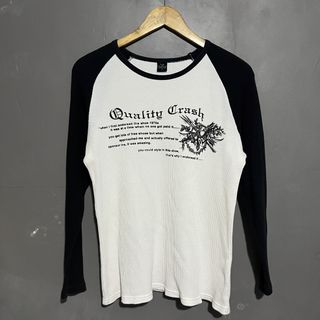 (Category: ) located in . Submitted by randomthrift.womens (Listing ID 1470801415, Image 1). Description: .