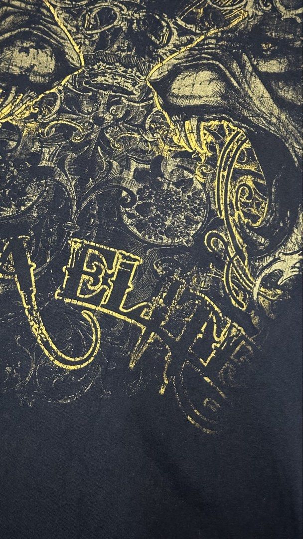 Y2k grunge tee MMA ELITE (Category: Tshirts & Polo Shirts ) located in Manila. Submitted by paulovenegaskalakal2020 (Listing ID 1470761603, Image 2). Description: For sale! Kalakal Y2k grunge tee MMA el*te tag Large- 21.5 width x 27.5 length inches Pinhole Sign of usage Good MINE 1,895 +sf.
