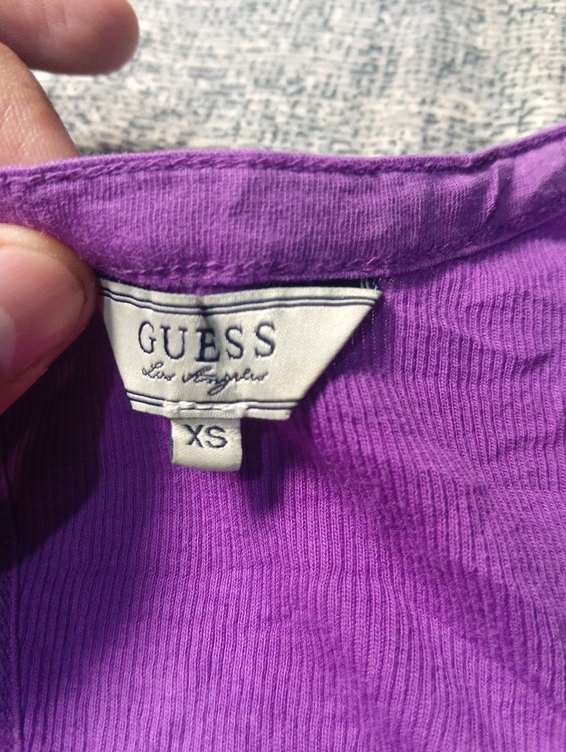 Y2k Guess purple sleeveless henley top (Category: Sleeveless) located in Binangonan. Submitted by uhwhynot (Listing ID 1470891797, Image 2). Description: .