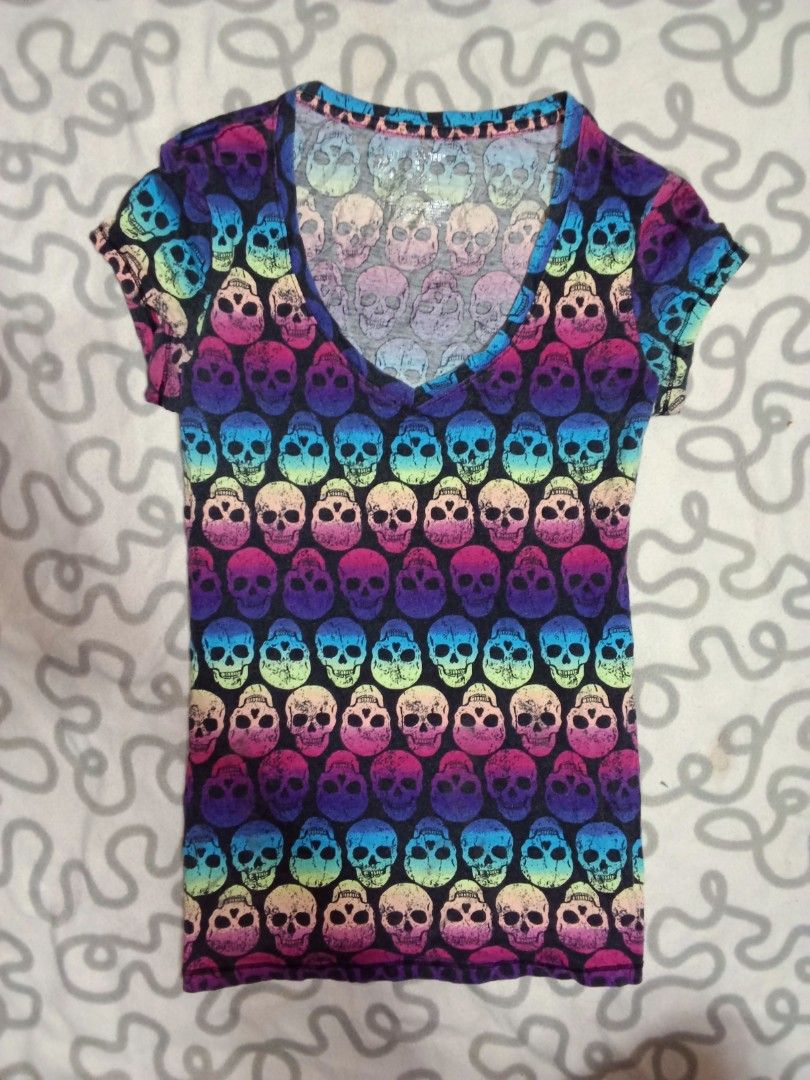 Y2K PUNK SKULL (Category: Shirts) located in Manila. Submitted by y2k_mania (Listing ID 1470759732, Image 1). Description: .