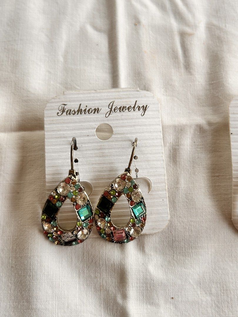 Y2k teardrop colorful gemstone earrings (Category: Earrings) located in Pinamalayan. Submitted by _dragonfly (Listing ID 1470775735, Image 3). Description: 70 each.