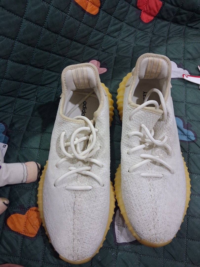 YEEZY MONEY BACK SIZE US 8 (Category: Casual Shoes) located in Binan City. Submitted by chloedvoutletshoppe (Listing ID 1470775927, Image 2). Description: ✔️ All items are 100% authentic ✔️ Money-back guarantee for authenticity 💳 Mode of Payment (MOP): • GCash • Bank Transfer 📦 Shipping Fee (SF): • Via LBC / Lalamove • Shouldered by buyer 🚫 All sales are final • No return, no exchange • Exceptions apply only for items with proven damage 🔍 Res