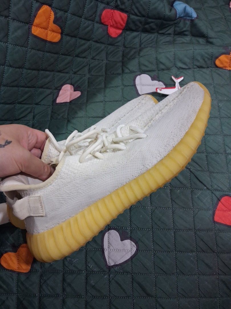YEEZY MONEY BACK SIZE US 8 (Category: Casual Shoes) located in Binan City. Submitted by chloedvoutletshoppe (Listing ID 1470775927, Image 3). Description: ✔️ All items are 100% authentic ✔️ Money-back guarantee for authenticity 💳 Mode of Payment (MOP): • GCash • Bank Transfer 📦 Shipping Fee (SF): • Via LBC / Lalamove • Shouldered by buyer 🚫 All sales are final • No return, no exchange • Exceptions apply only for items with proven damage 🔍 Res