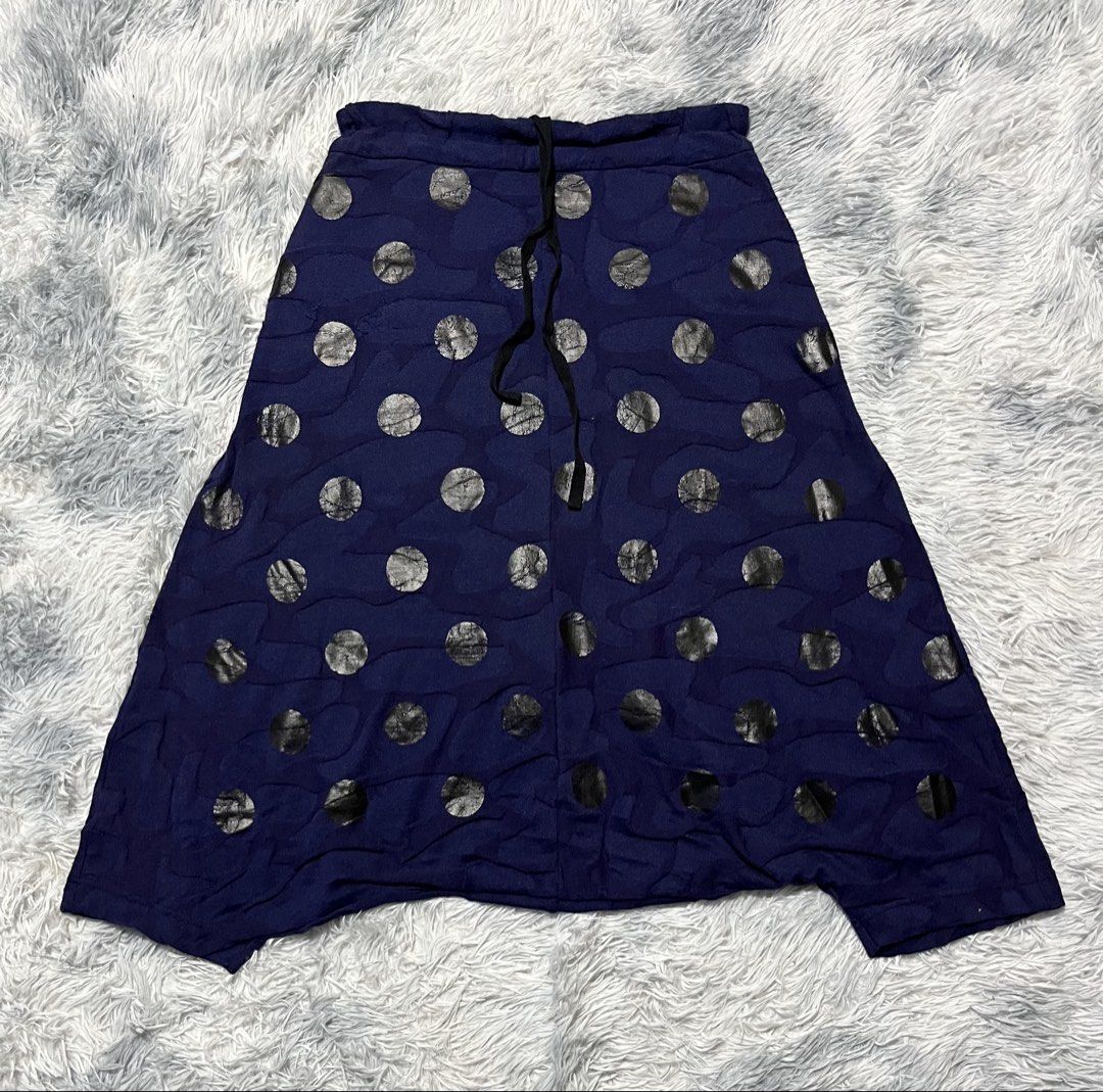 Y’s Yohji Yamamoto ASYMMETRICAL (Category: Other Bottoms) located in Sasmuan (Sexmoan). Submitted by winterclothes.ph (Listing ID 1470763506, Image 1). Description: Y’s Yohji Yamamoto ASYMMETRICAL 2 on tag Waist 27-34 Length 29 Leg Opening 7 Excellent Condition.