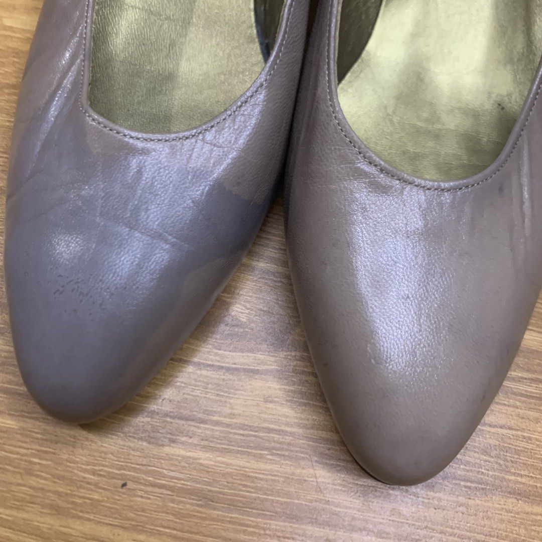 YSL 80s Leather Pumps (Category: Heels) located in Calauan. Submitted by randomthrift.womens (Listing ID 1470888811, Image 2). Description: Size 36.5 Issue: shown in pics.