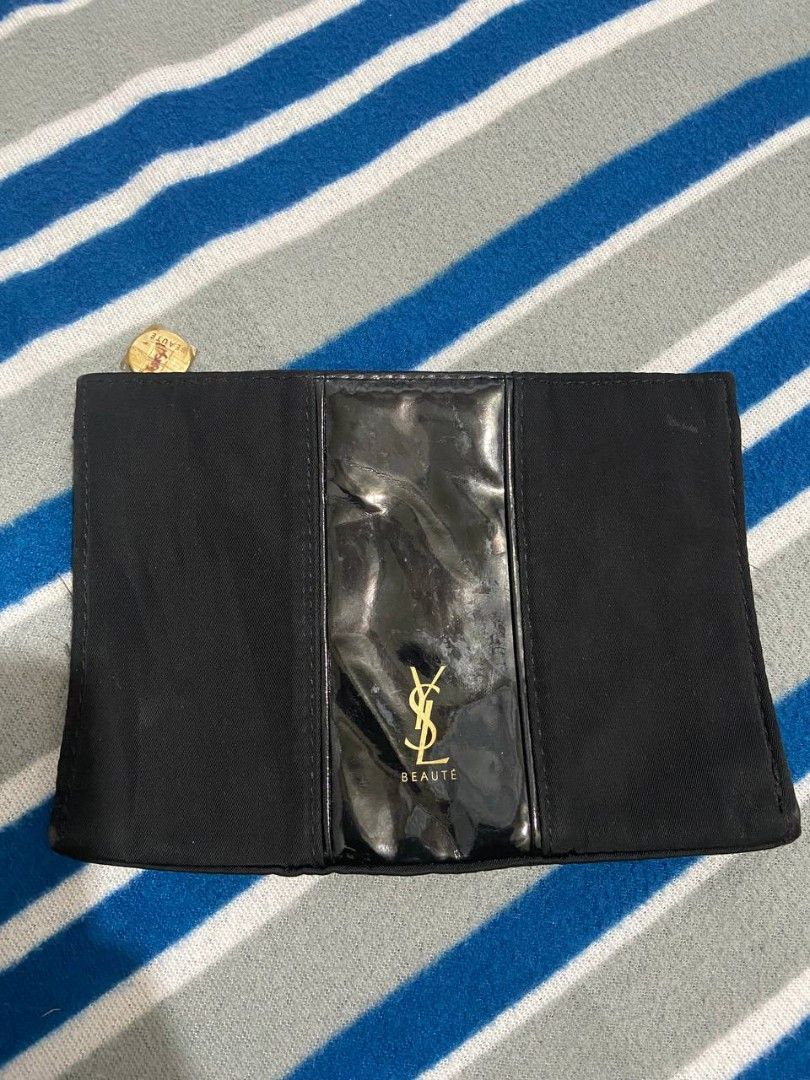 YSL Beaute bag (Category: Purses & Pouches) located in Manila. Submitted by ricobagallon123 (Listing ID 1470858374, Image 1). Description: .