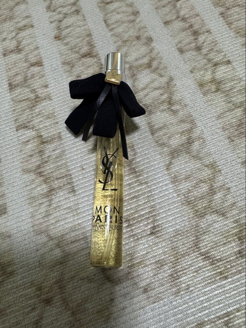 YSL MON PARIS (Category: Fragrance & Deodorants) located in Agdangan. Submitted by lavishbyji22912 (Listing ID 1470815824, Image 3). Description: Authentic With paper bag No box natapon ko na sya e Bought in japan Unused .