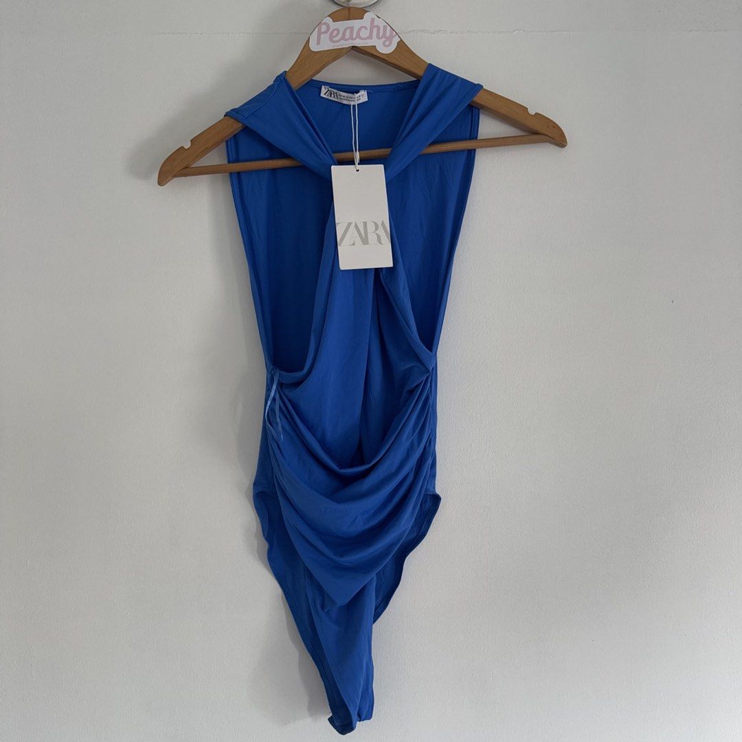 Zara bodysuit (Category: Sleeveless) located in Manila. Submitted by apparella.ph (Listing ID 1470836248, Image 2). Description: Super pretty. Selling low Very stretchy Nakakasexy kasi tatakoan nya ung tummy area nyo ☑️Everything is my Own preloved / BNWT/BNWOT ☑️ not thrifted/Ukay ☑️ malukot sa picture kasi na stock sa cabinet (tinatamad mag plantsa ✌️ ) ☑️Personal items ( usually bought in US/UK/JPN ) every year po ako nag aabroad so expect i d