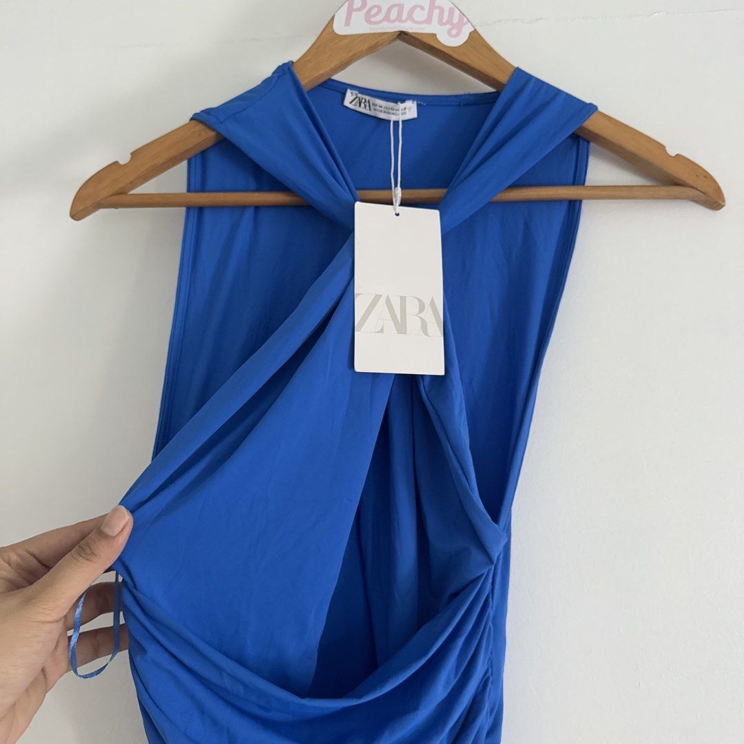 Zara bodysuit (Category: Sleeveless) located in Manila. Submitted by apparella.ph (Listing ID 1470836248, Image 3). Description: Super pretty. Selling low Very stretchy Nakakasexy kasi tatakoan nya ung tummy area nyo ☑️Everything is my Own preloved / BNWT/BNWOT ☑️ not thrifted/Ukay ☑️ malukot sa picture kasi na stock sa cabinet (tinatamad mag plantsa ✌️ ) ☑️Personal items ( usually bought in US/UK/JPN ) every year po ako nag aabroad so expect i d
