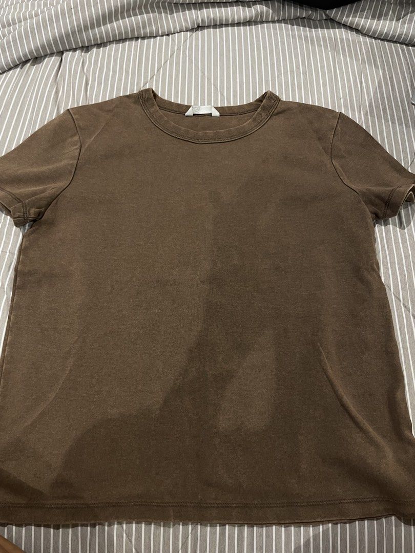 ZARA Brown Top (Category: Others Tops) located in Manila. Submitted by franceshous (Listing ID 1470897277, Image 1). Description: .