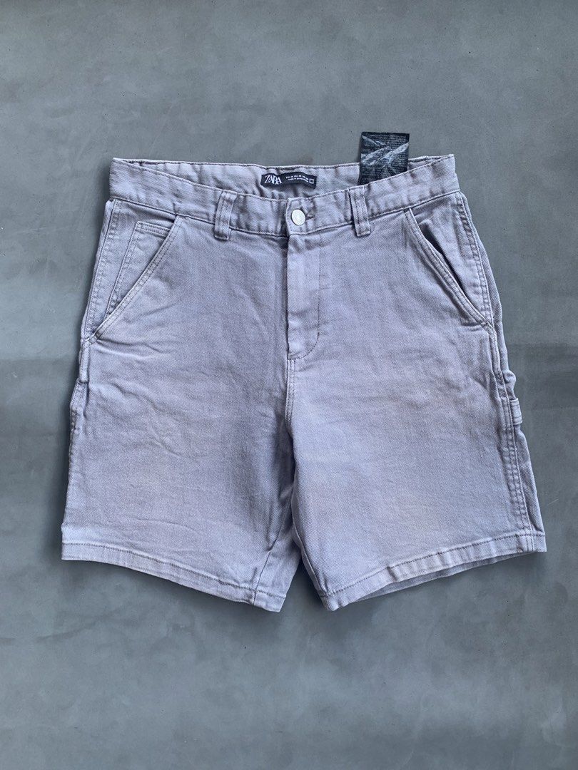 Zara Carpenter Shorts (Category: Shorts) located in Malinao. Submitted by nhlcrza (Listing ID 1470907726, Image 3). Description: 30-32 W” x 20 L” 12 Hem” excellent condition ( slight fade ) .