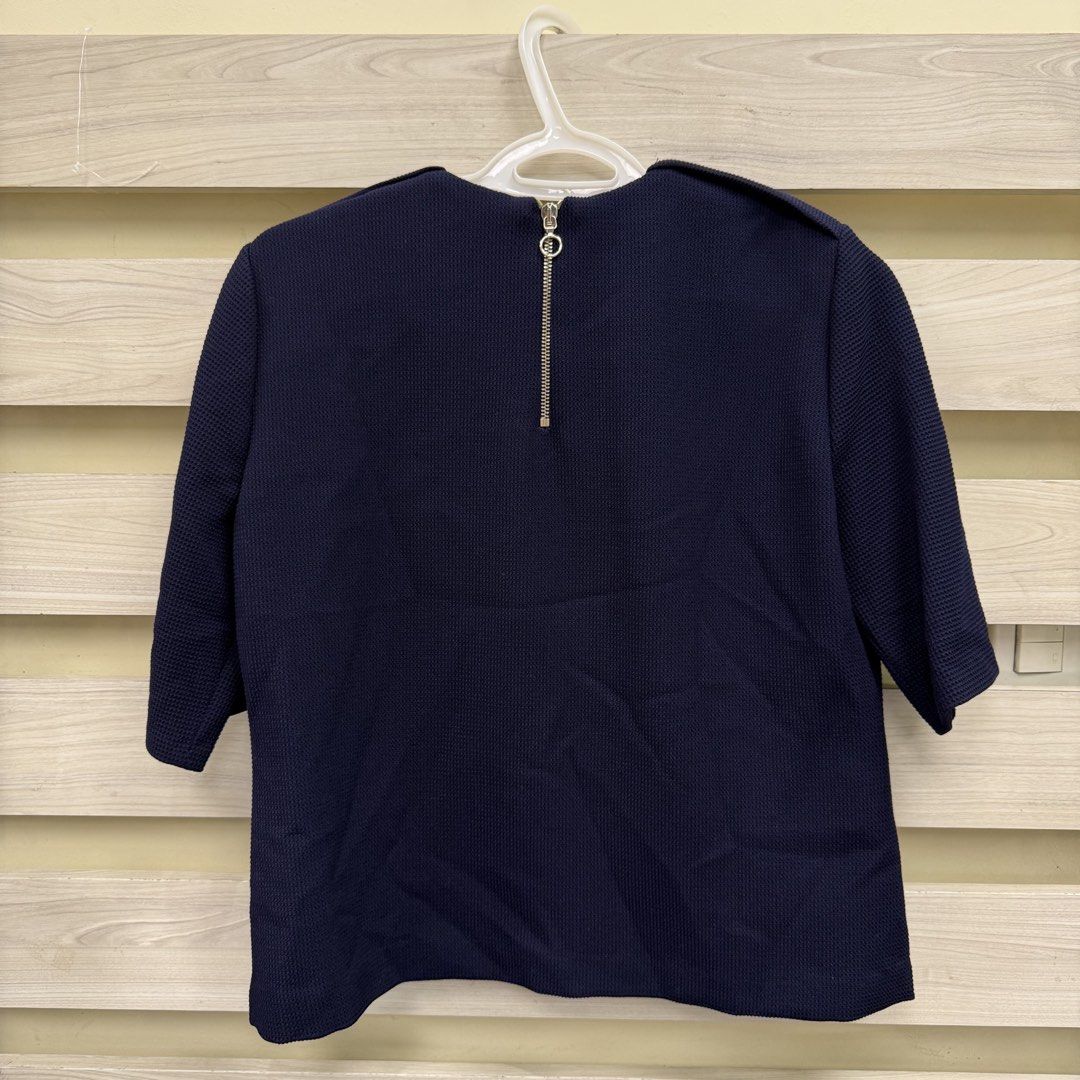 Zara Dark Blue Knitted Top (Category: Blouses) located in Mandaluyong City. Submitted by bestdressedph2025 (Listing ID 1470860108, Image 2). Description: MOP: GCash MOD: Lalamove/J&T LOCATION: Brgy. Addition Hills, Mandaluyong Discount avail for multiple items. Dimensions in Inches: Shoulder: 16 Bust: 20 Length: 23.5 Size on Tag: L PM for inquiries!.
