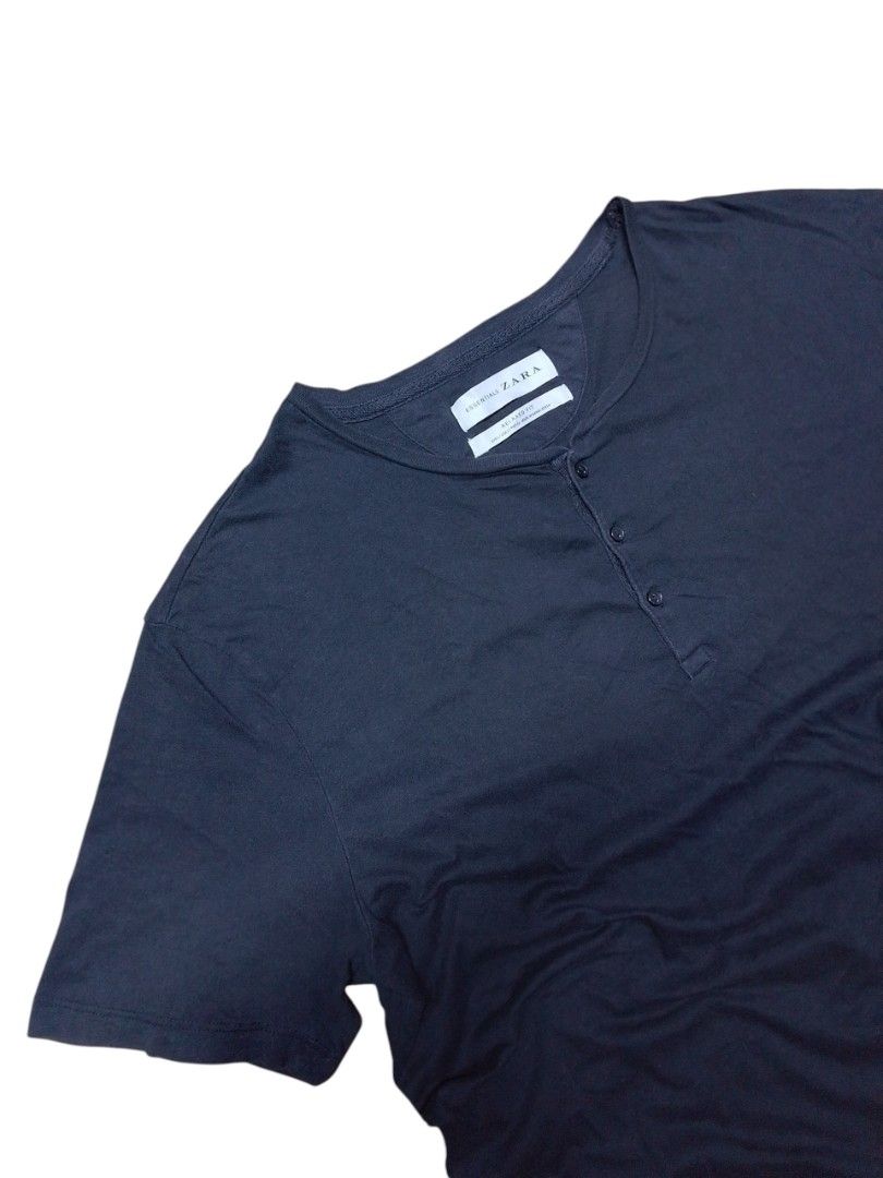 ZARA HENLEY SHIRT (Category: Tshirts & Polo Shirts ) located in Naga. Submitted by choythrift (Listing ID 1470872831, Image 3). Description: ZARA HENLEY SHIRT Condition: 9/10 Color rate: 9/10 Plus shipping fee J and t , flash express /drop off urban chicc Meet up around Naga city and Magarao Location: Naga City, Bicol Direct Message 💌.