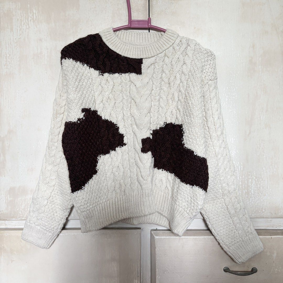 Zara Kids Cable Knit Sweater (Category: Babies & Kids Fashion) located in Pasig City. Submitted by uyamuya (Listing ID 1470753568, Image 1). Description: Brand: Zara Kids Size: 9-10 years old (140cm height).
