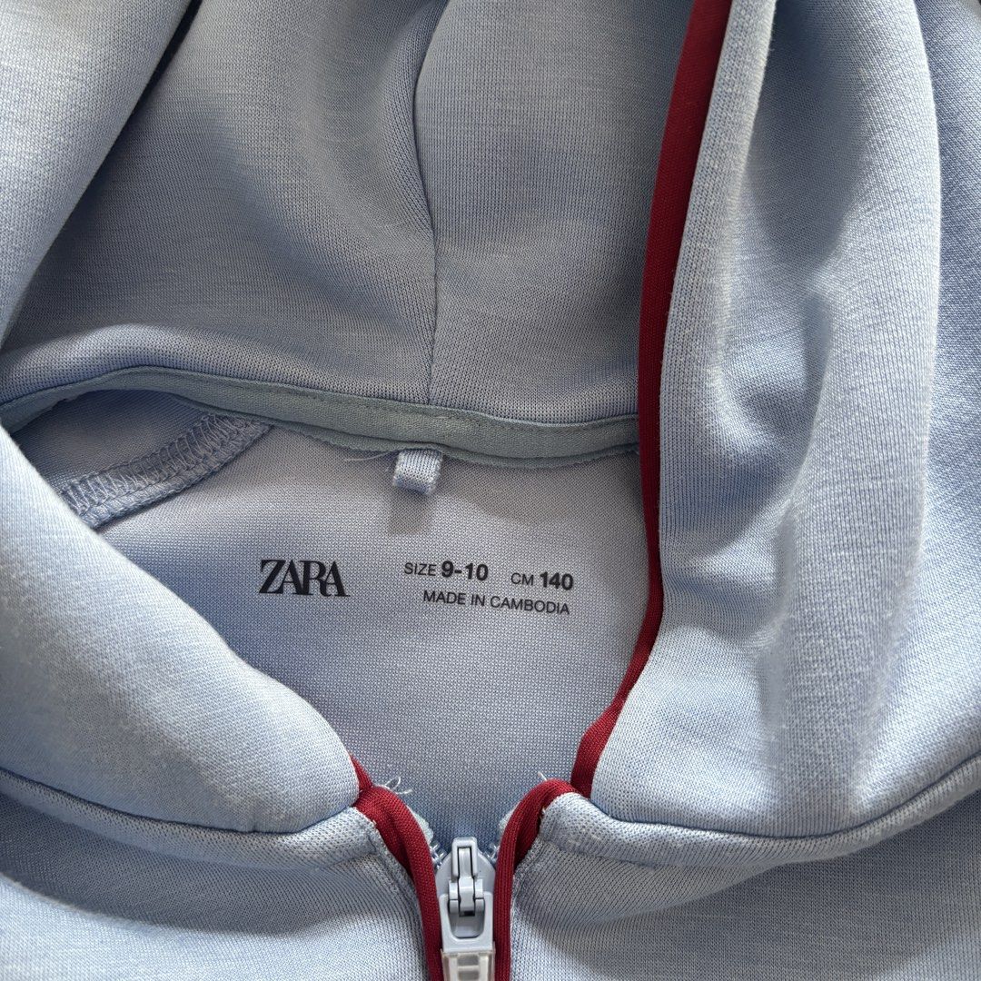 Zara Kids Chromatic Studio Hoodie (Category: Babies & Kids Fashion) located in Pasig City. Submitted by uyamuya (Listing ID 1470754599, Image 3). Description: Brand: Zara Kids Size: 9-10 years old (140cm height) Flaws: Yes, see photos.
