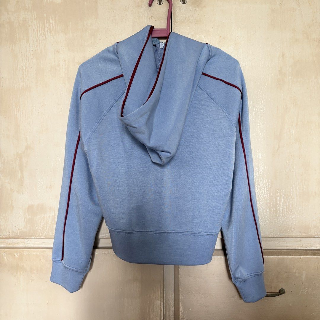 Zara Kids Chromatic Studio Hoodie (Category: Babies & Kids Fashion) located in Pasig City. Submitted by uyamuya (Listing ID 1470754599, Image 2). Description: Brand: Zara Kids Size: 9-10 years old (140cm height) Flaws: Yes, see photos.