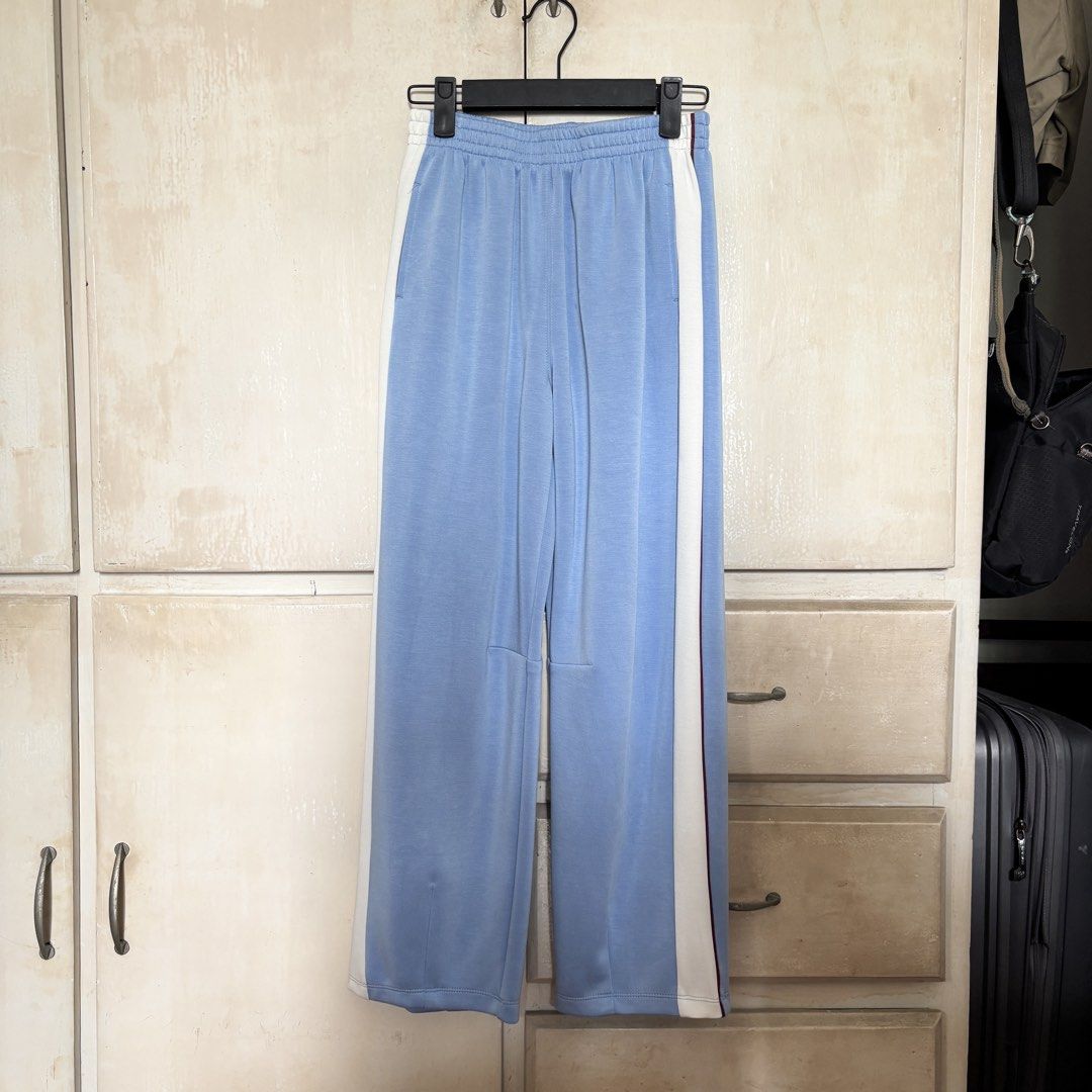 Zara Kids Chromatic Studio Jogging Pants (Category: Babies & Kids Fashion) located in Pasig City. Submitted by uyamuya (Listing ID 1470754831, Image 1). Description: Brand: Zara Kids Size: 11-12 years old (148cm height).
