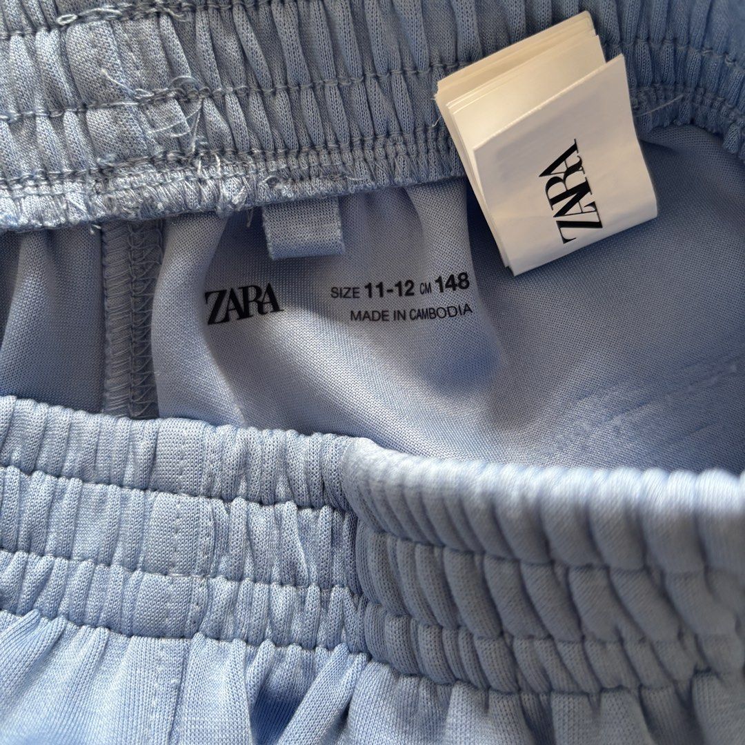 Zara Kids Chromatic Studio Jogging Pants (Category: Babies & Kids Fashion) located in Pasig City. Submitted by uyamuya (Listing ID 1470754831, Image 3). Description: Brand: Zara Kids Size: 11-12 years old (148cm height).