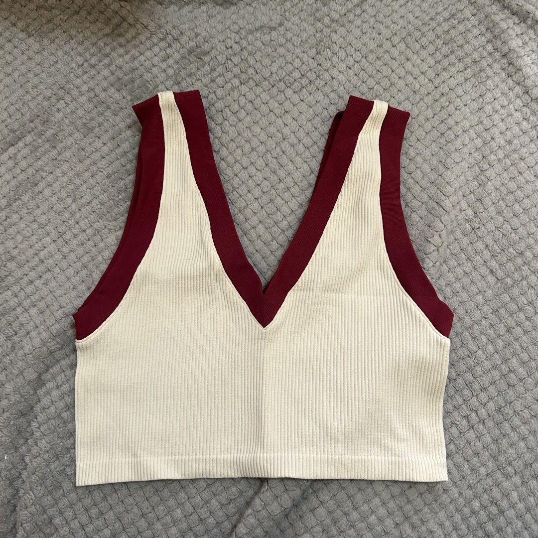 Zara Limitless Crop Top (Category: Sleeveless) located in San Juan City. Submitted by e_declutters2019 (Listing ID 1470785386, Image 1). Description: • size on tag is M-L But fits Small • measurements posted • 10/10 condition .