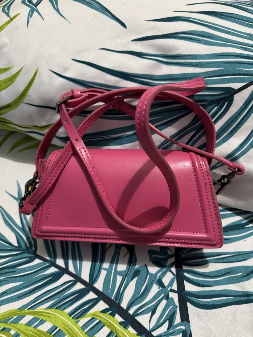 Zara Pink Crossbody Bag (Category: Cross-body Bags) located in Pasig City. Submitted by authentic_preloved_by_elca (Listing ID 1470819485, Image 2). Description: Authentic. Can be used as hand bag or crossbody bag..