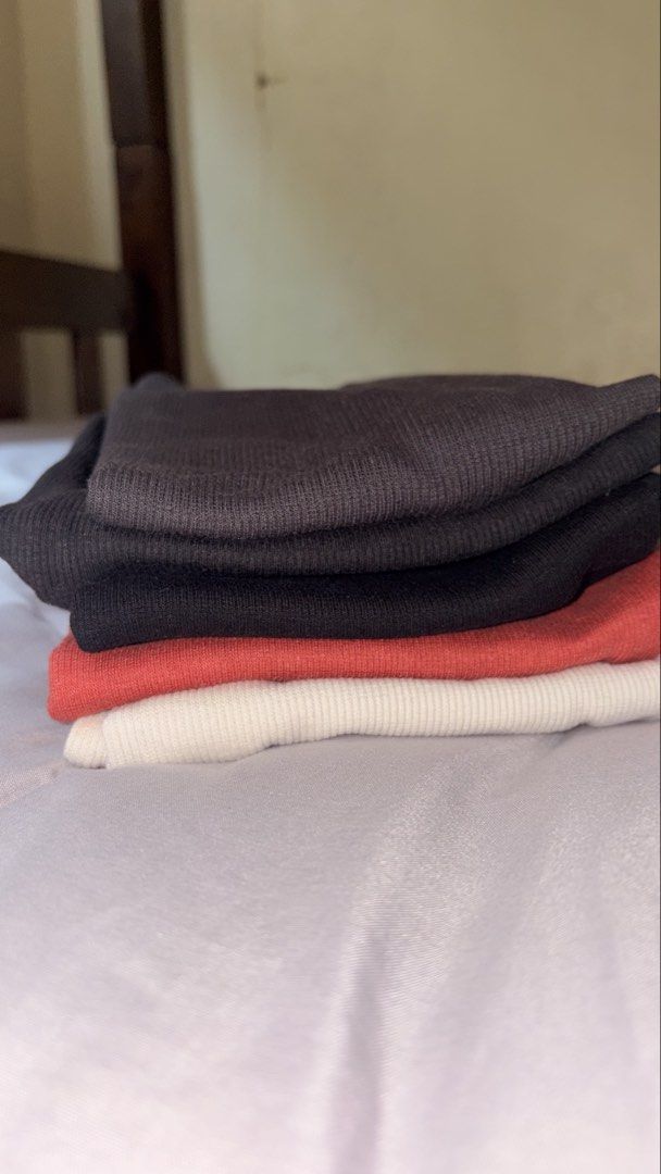 Zara ribbed basic short sleeve t-shirts bundle pack of 5 (Category: Shirts) located in Quezon City. Submitted by shrlane (Listing ID 1470889409, Image 2). Description: - Brand: Zara -Best fit till semi M - Quantity: Bundle of 5 short-sleeve t-shirts - Colors: Dark charcoal grey, medium grey, black, cream white, and red - Style: Crew neck, ribbed textured fabric, stretchy - Perfect daily wardrobe staples!.