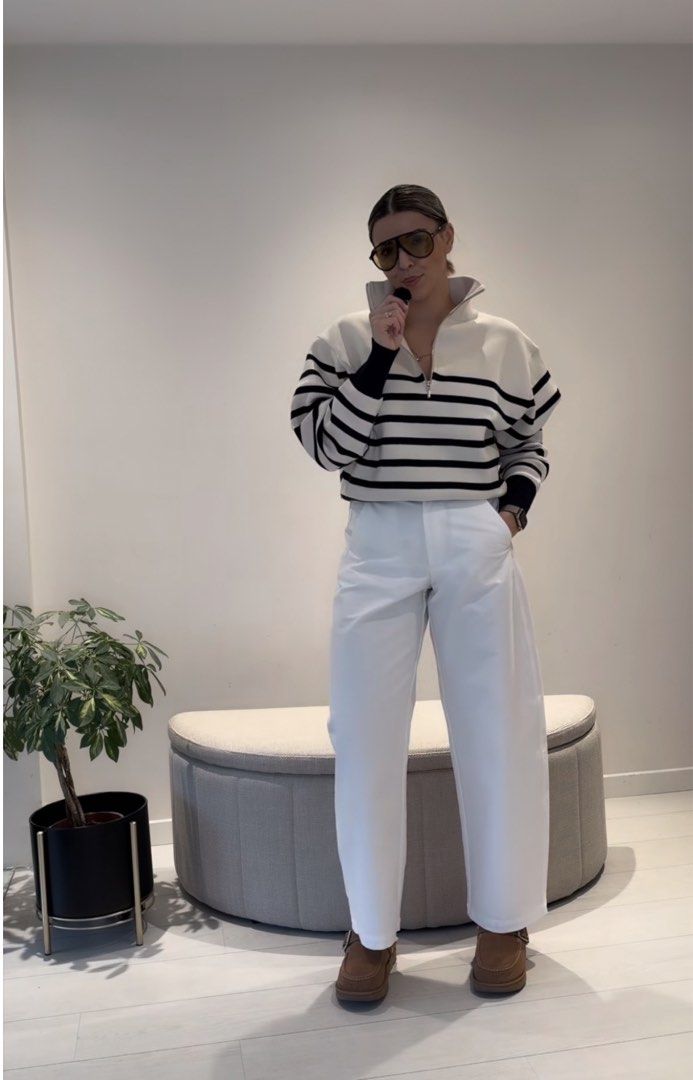 ZARA Striped Zip Up Jumper (Category: Longsleeves) located in Manila. Submitted by charmscollections (Listing ID 1470815308, Image 2). Description: ‼️In Transit‼️ ETA Nov. 07 Brand New with Tag / 💯% Authentic Zara 50%dp to reserved MOP - GCash•BPI•UB .