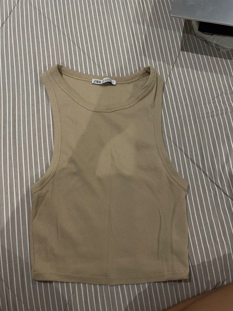 ZARA Tank Top (Category: Others Tops) located in Manila. Submitted by franceshous (Listing ID 1470895585, Image 1). Description: .