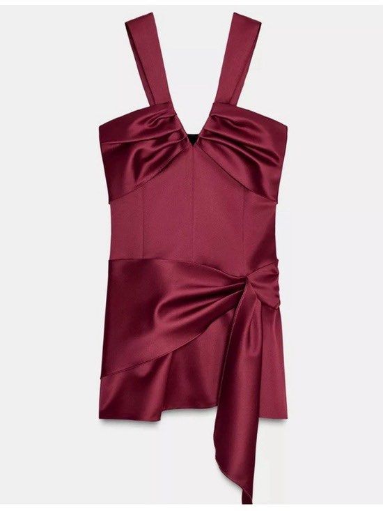 Zara Wine red mini Dress (Category: Evening dresses & gowns) located in Davao. Submitted by butterflyfairry (Listing ID 1470825733, Image 1). Description: - Wine red satin dress - Worn it twice ( birthday and christmas ) - Davao based .