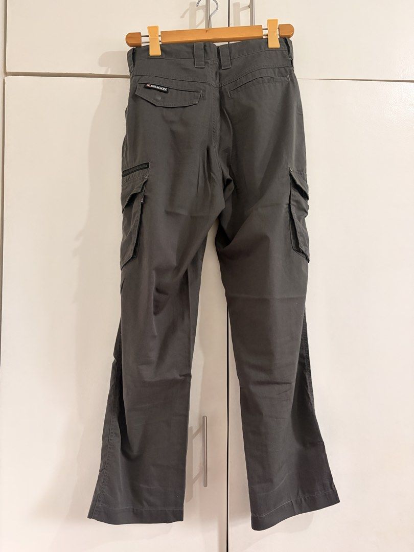 Z-Dragon Dark Grey Cargo Pants (Category: Jeans) located in Marikina City. Submitted by _bananahanaa (Listing ID 1470797386, Image 2). Description: - Brand: Z-Dragon - Color: Dark Grey - Material: Durable cotton fabric - Fit: Standard straight leg - Features: Multiple snap-button pockets, extra zipped pocket on the left leg, and waistband belt loops - Style: Ideal for workwear or casual streetwear - size 27-28.