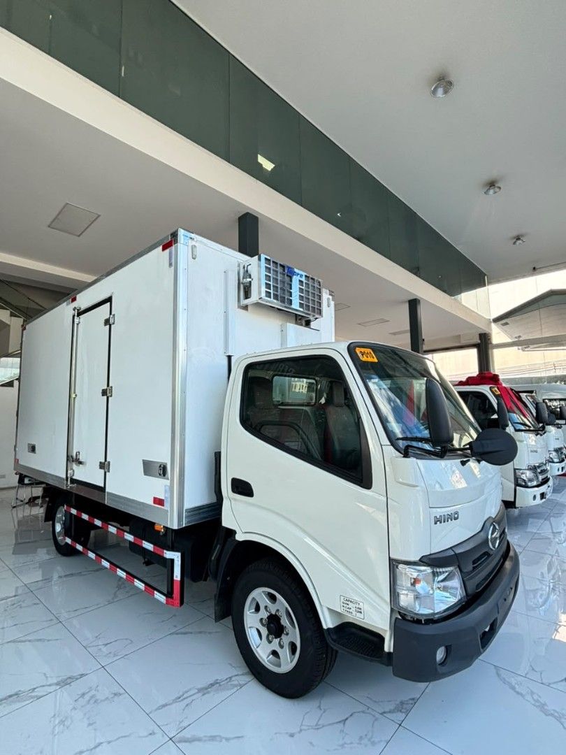 ZERO DOWNPAYMENT BRAND NEW 14FT REF VAN (Category: Industrial Equipment) located in Bacoor. Submitted by eadricellie (Listing ID 1470748914, Image 3). Description: ‼️AVAILABLE ON HAND STOCKS REF VAN‼️ HINO 300 SERIES 14FT REF VAN SASAPIT NA ANG HOLIDAY SEASON BAKA PARA SAYO NA TO!🫡 SALUBONGIN ANG BAGONG TAON NA POSITIBO✨️✨️🙏 BAKA ISA KA SA HINO! esti DITO! ✅️FROZEN MEAT ✅️FROZEN FOODS & PRODUCTS ✅️FRUITS AND VEGETABLES ✅️CUBE ICE 📢PWDE SA FINA