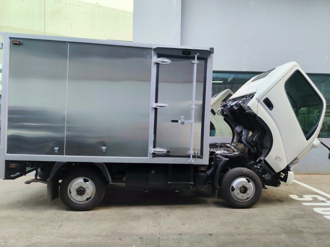 ZERO DOWNPAYMENT BRAND NEW ALUMINIUM VAN (Category: Industrial Equipment) located in Bacoor. Submitted by eadricellie (Listing ID 1470749267, Image 3). Description: 🚚 **HINO 200 SERIES ALUMINUM VAN — YOUR BUSINESS, YOUR SUCCESS!** 💼📦 Looking for a reliable business partner for your deliveries? The **HINO 200 Series Aluminum Van** is ready to help drive your business forward! 💪 ✅ **Reliable Performance** for your daily business operations ✅ **