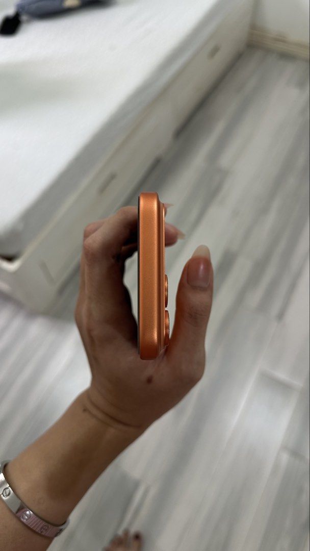 17 Pro Max 🧡 (Category: iPhone 17 Series) located in Taguig. Submitted by martinezreii (Listing ID 1471062386, Image 2). Description: • NO ISSUES • 256GB • IOS 27.0.1 • 92% BATTERY HEALTH | 263 CYCLE COUNT • NO SIM RESTRICTIONS | OPENLINE ON ANY SIM • ORIGINAL ALL PARTS | NO HISTORY OF REPAIR • UNLI CHECK AND RESET FOR YOUR PEACE OF MIND! INCLUSIONS: • ORIGINAL BOX • ORIGINAL CORD • CASES • TEMPERED GLASS INSTALLED MEET UP/PICK UP: TAGUIG, MAKAT