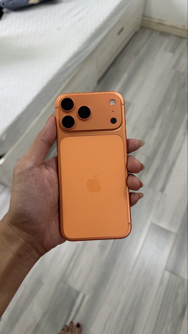 17 Pro Max 🧡 (Category: iPhone 17 Series) located in Taguig. Submitted by martinezreii (Listing ID 1471062386, Image 1). Description: • NO ISSUES • 256GB • IOS 27.0.1 • 92% BATTERY HEALTH | 263 CYCLE COUNT • NO SIM RESTRICTIONS | OPENLINE ON ANY SIM • ORIGINAL ALL PARTS | NO HISTORY OF REPAIR • UNLI CHECK AND RESET FOR YOUR PEACE OF MIND! INCLUSIONS: • ORIGINAL BOX • ORIGINAL CORD • CASES • TEMPERED GLASS INSTALLED MEET UP/PICK UP: TAGUIG, MAKAT
