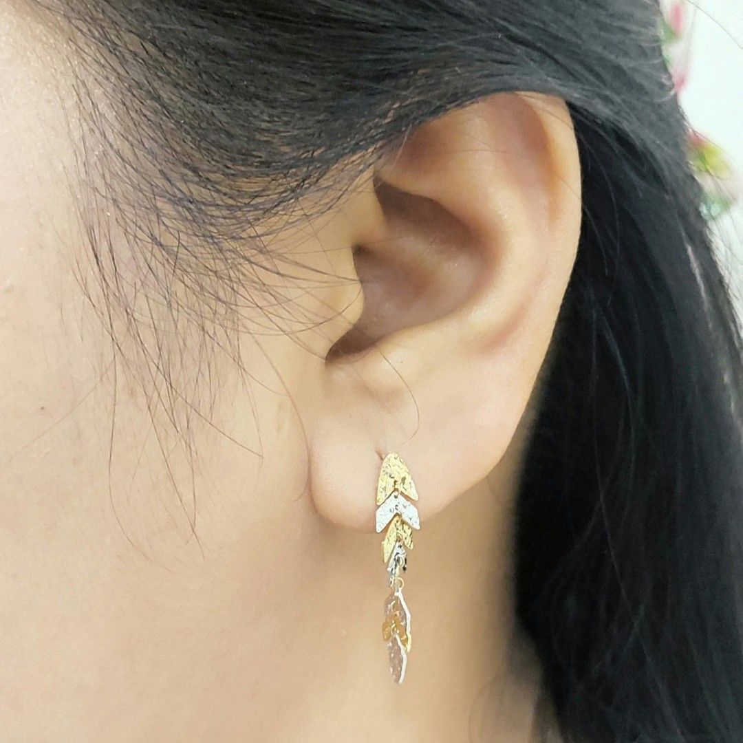 18k Saudi gold earrings (Category: Earrings) located in Manila. Submitted by luxesparks (Listing ID 1470972103, Image 1). Description: .