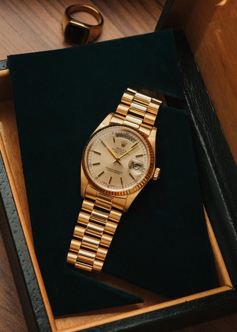 1979 Rolex Day-Date 18K Gold w/ Box (Category: Luxury Watches) located in Manila. Submitted by windsorfinery (Listing ID 1471054202, Image 1). Description: Rolex Day-Date 18038 1979 Automatic 36mm 18K Gold Sapphire Rolex bracelet Box: Yes Papers: No Others: Rolex booklets. 1-Year Mechanical Warranty by Windsor Finery Co. Cash Price: ₱950,000 ✔️ Layaway accepted ✔️ Credit cards accepted ✔️ Viewings accepted (Legazpi, Makati) ✔️ Open for authentica