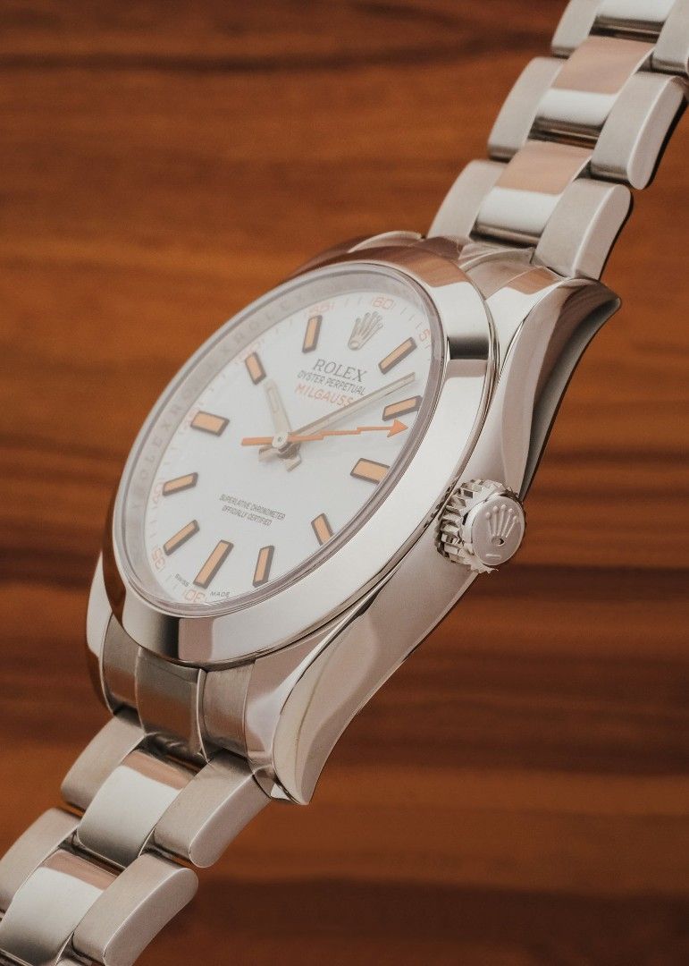 2010 Rolex Milgauss w/ Box and Papers (Category: Men's Watches) located in Manila. Submitted by windsorfinery (Listing ID 1471054449, Image 3). Description: Rolex Milgauss 116400 2010 Automatic 40mm Stainless steel Sapphire Rolex bracelet Box: Yes Papers: Yes Others: 1-Year Mechanical Warranty by Windsor Finery Co. Cash Price: ₱578,000 ✔️ Layaway accepted ✔️ Credit cards accepted ✔️ Viewings accepted (Legazpi, Makati) ✔️ Open for authentication a