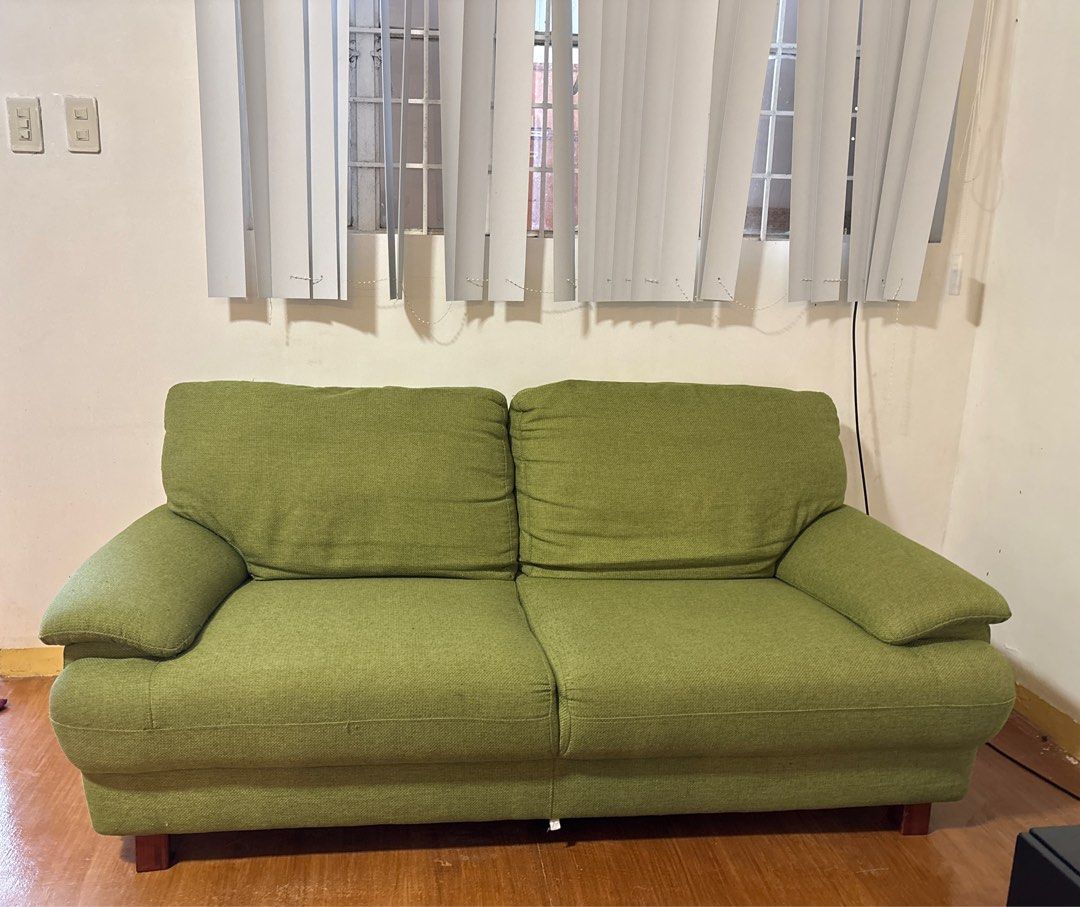 2-3 Seater Sofa (Category: Sofas) located in Quezon City. Submitted by rin.reen (Listing ID 1471086545, Image 1). Description: 🚚: Shipping fee will be shouldered by the buyer. 📍: Boso-Boso, Antipolo.