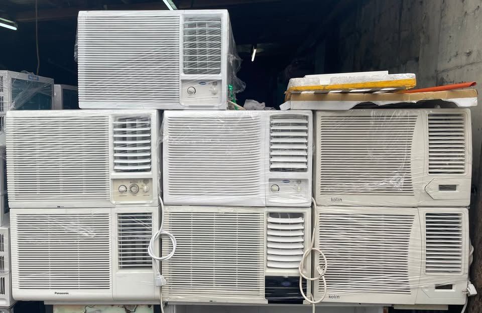 2HP Window Type Air-Condition Available! Secondhand Slightly Use (Category: Air Conditioning and Heating) located in Manila. Submitted by safefire.cf5202 (Listing ID 1470999519, Image 1). Description: 2HP WINDOW TYPE AIRCON INVERTER GRADE 11k if 1pc 9.5k if take all FAST COOLING GOOD CONDITION READY TO USE NO ISSUE NO REPAIR FREE DELIVERY COD PAYMENT PM PM PM.