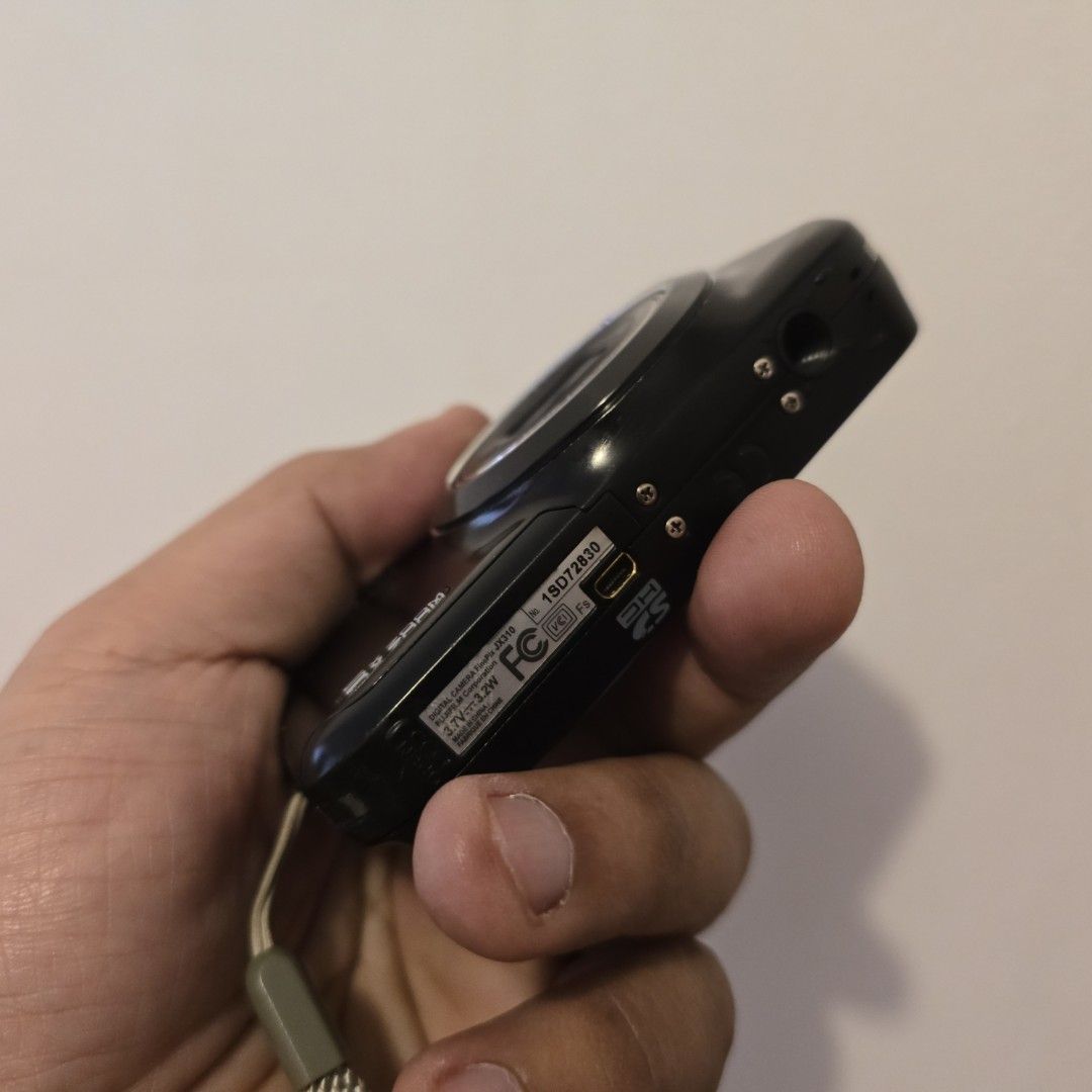 2nd Hand Mint Condition Fujifilm JX310 (14.0 Megapixels) – No Issues (Category: Cameras) located in Quezon City. Submitted by manila_segunda_mano (Listing ID 1471013395, Image 3). Description: 2nd Hand Mint Condition Fujifilm JX310 (14.0 Megapixels) – No Issues Price: P6.8K Inclusions: • Unit (please zoom in/out for cosmetic details) • Battery • Strap • Charger Interested? Please send us a direct message for a faster transaction. Sample photos ar