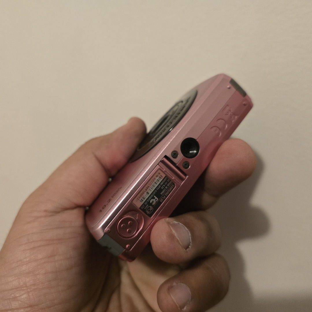 2nd Hand Samsung PL50 (10.2 Megapixels) – No Issues (Category: Cameras) located in Quezon City. Submitted by manila_segunda_mano (Listing ID 1471036650, Image 3). Description: 2nd Hand Samsung PL50 (10.2 Megapixels) – No Issues Maganda output nito. IG Vibe. Steal Price for a PINK digicam. Price: ₱4.8K Inclusions: • Unit (please zoom in/out for cosmetic details) • Battery • Strap • Charger Interested? Please send us a direct message for a faster t