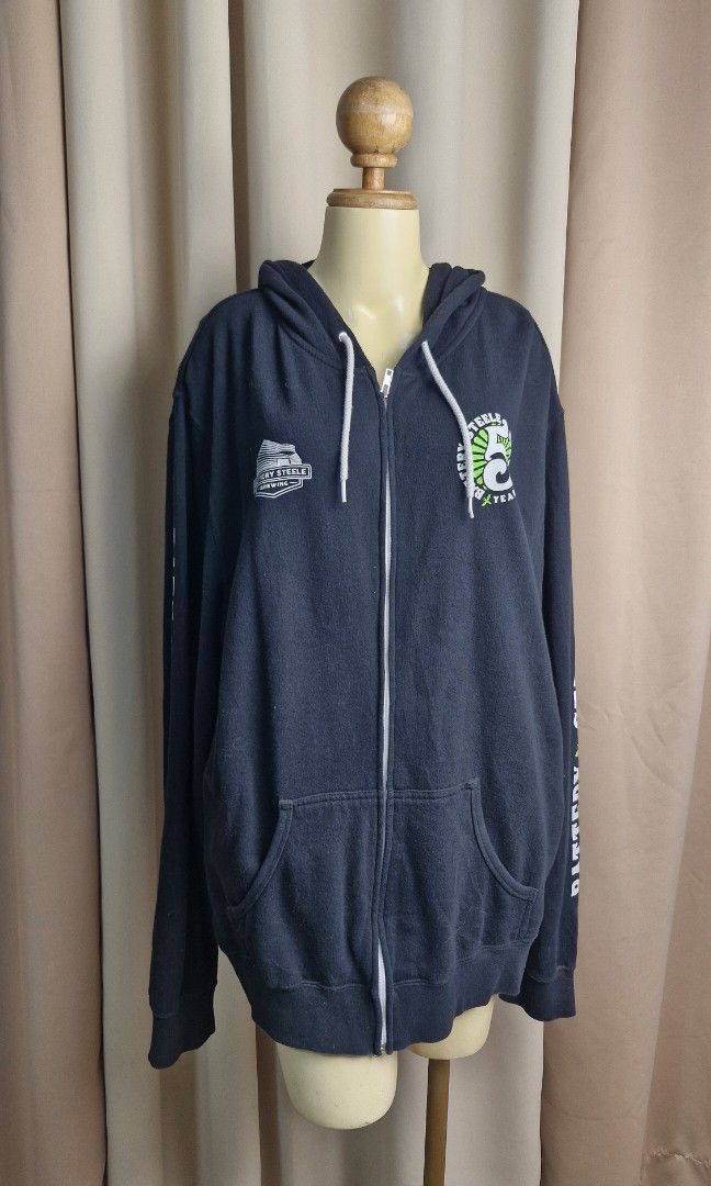 2XL: Hoody Jacket (Category: Coats, Jackets and Outerwear) located in Calabanga. Submitted by deniseallyson (Listing ID 1471030871, Image 1). Description: .