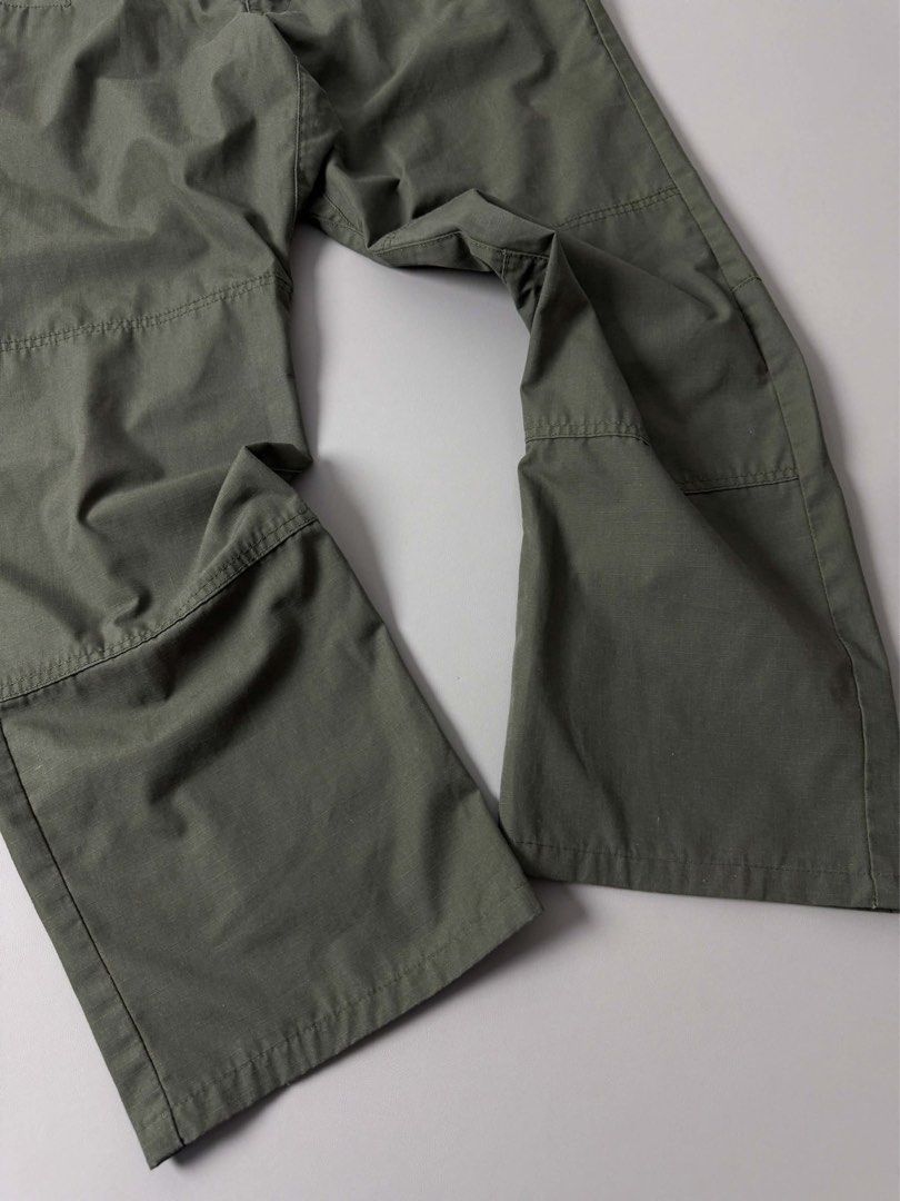 511 TACTICAL PANTS (Category: Jeans) located in Guagua. Submitted by sweetboyy (Listing ID 1471037279, Image 3). Description: 511 TACTICAL PANTS EXCELLENT CONDITION SIZE 34 ON TAG DIMES: WAISTLINE 34-36 / LENGTH 40 / LEG OPENING 9.
