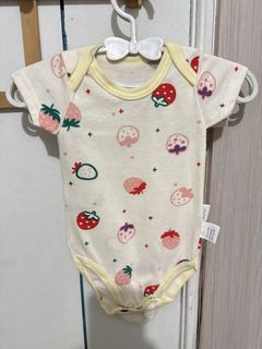 (Category: ) located in . Submitted by shop.hannderella (Listing ID 1471040011, Image 1). Description: .