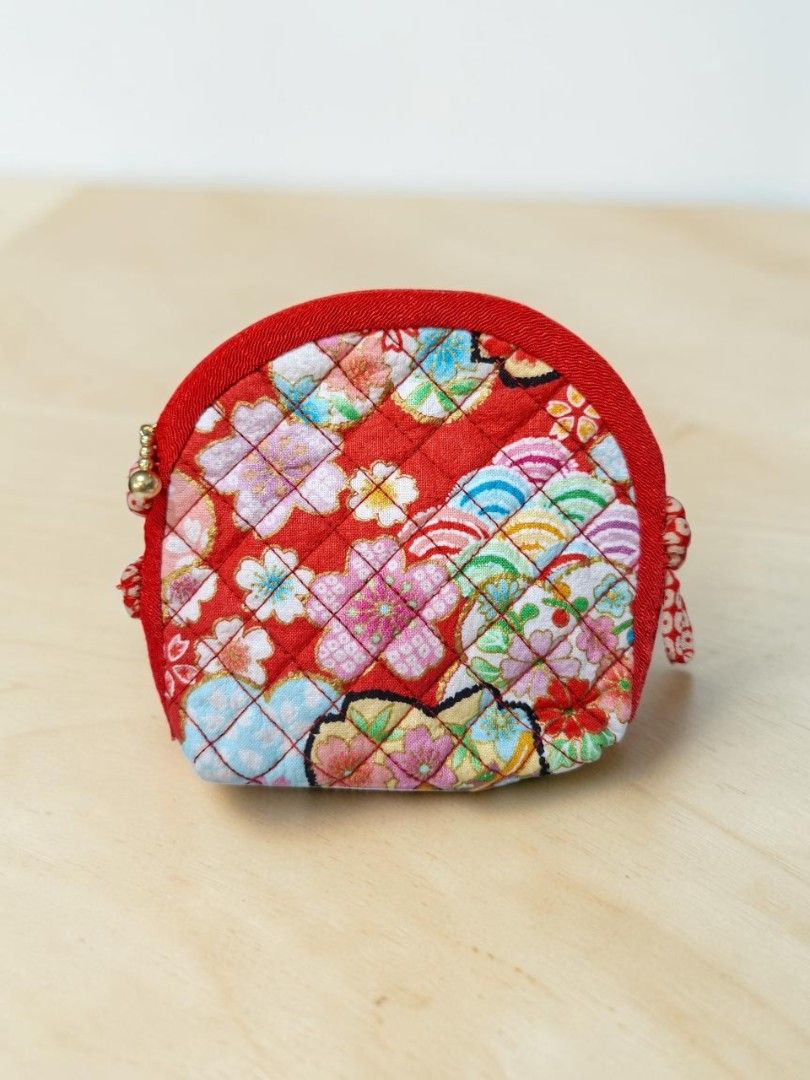 80 EACH 2 FOR 150 (Category: Purses & Pouches) located in Las Pinas. Submitted by annachiaonair2037 (Listing ID 1470998274, Image 3). Description: 80 or 2 for 150 All from Japan.