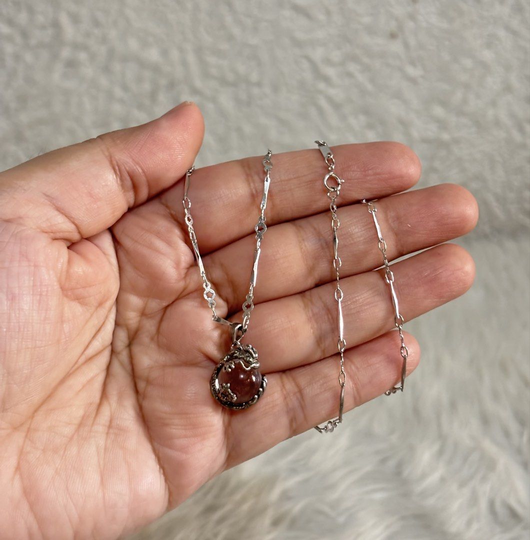 925 Quartz Dragon Pendant Necklace (Category: Necklaces) located in Paranaque City. Submitted by dalle_closet (Listing ID 1470989791, Image 2). Description: length: 17 inches both 925 silver (pendant and necklace).