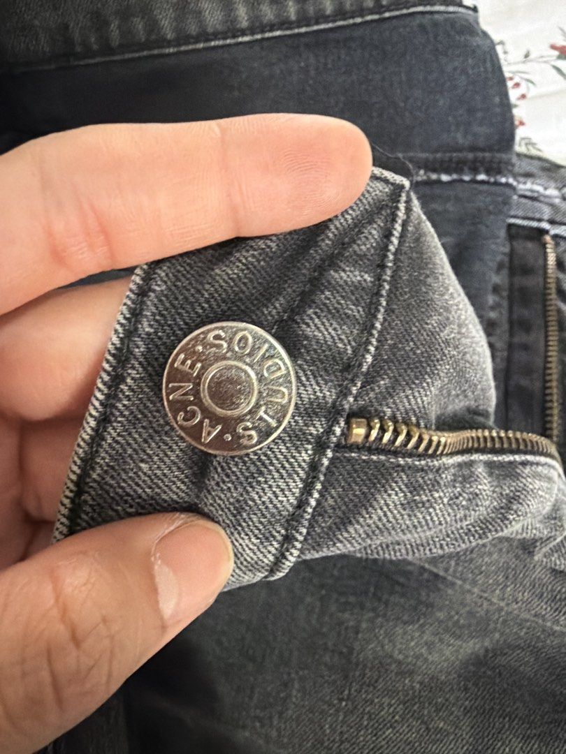 💯 Acne Studios Max Cash Black Jeans Size 32/32 (Category: Jeans) located in Pasig City. Submitted by lovedbyjus (Listing ID 1470945353, Image 3). Description: - Brand: Acne Studios - Style: Max Cash - Color: Washed Black - Size: 32x32 - Fit: Straight fit - Material: 98% cotton, 2% elastane - Origin: Made in Albania - Details: Classic 5-pocket design with branded button closure, interior tags intact This is 100% original and authentic Not dupe, n