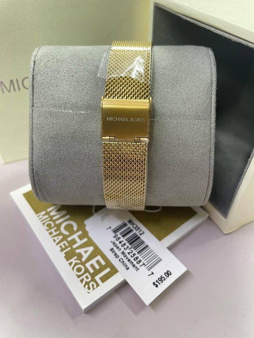 🇺🇸 AUTHENTIC MK WATCH🇺🇸 (Category: Women's Watches) located in Manila. Submitted by MomshieDL (Listing ID 1470932313, Image 3). Description: .