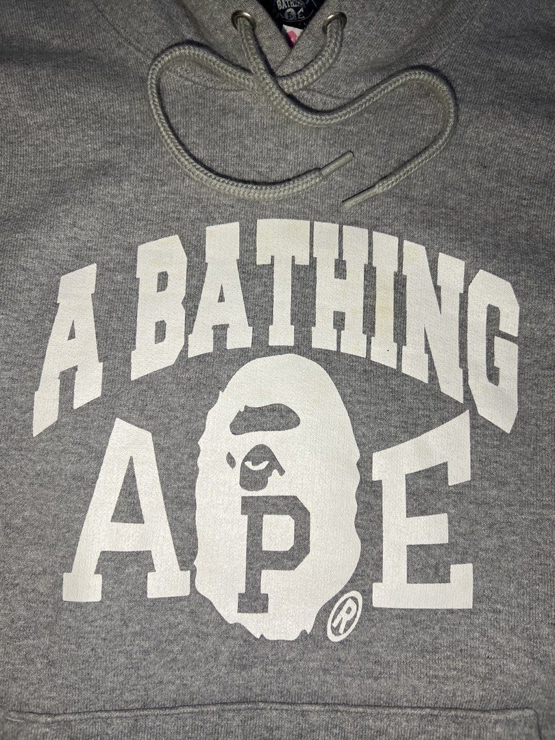 A bathing ape hoodie (Category: Coats, Jackets and Outerwear) located in Las Pinas. Submitted by jayceegarageco (Listing ID 1471094303, Image 2). Description: Bape Authentic Good as new w/yellowish stain Size XS on tag .