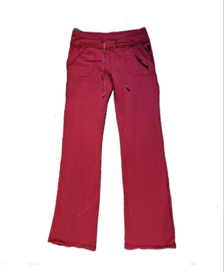 Abercrombie Low waist flared pants (Category: Other Bottoms) located in Rizal. Submitted by ryaa.x (Listing ID 1471011310, Image 1). Description: size 24-26.
